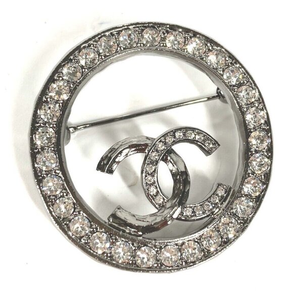 CHANEL 21K CC CC Mark Round Rhinestone Accessories Brooch - Picture 1 of 10